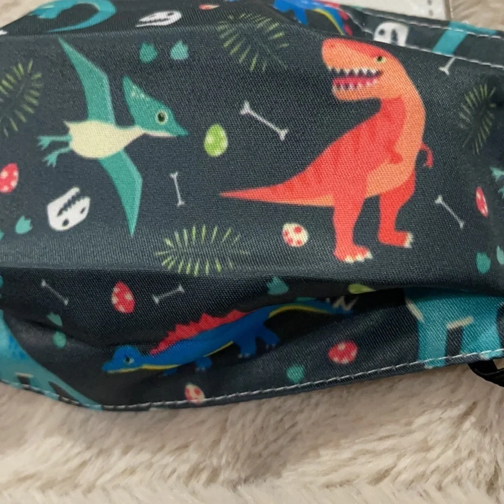 6/$20 New dinosaur kid’s face mask